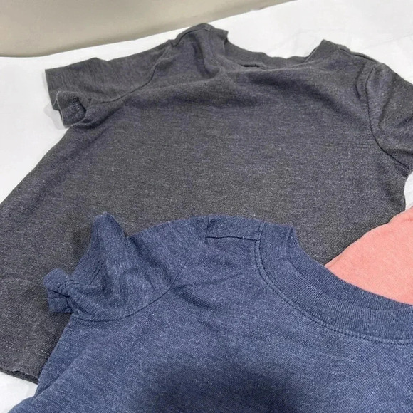 Old Navy T-shirt’s - Picture 7 of 8